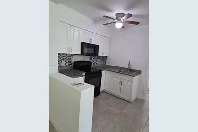 4381 Purdy Ln #2, Palm Springs, FL 33406 - Photo 5