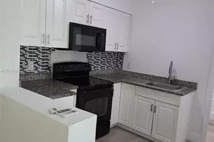 4381 Purdy Ln, Palm Springs, FL 33406 - Photo 5
