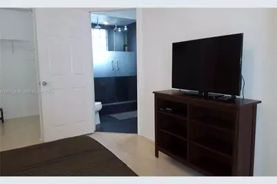 3215 NE 184 St #14302, Aventura, FL 33160 - Photo 9