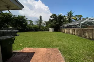505 NE 142nd St, North Miami, FL 33161 - Photo 17