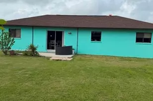 322 SE 46th Ln, Cape Coral, FL 33904 - Photo 3