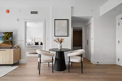 2479 NE 192nd St #304, Miami, FL 33180 - Photo 5