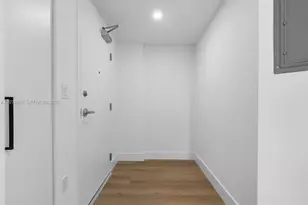 2479 NE 192 St, Miami, FL 33180 - Photo 9