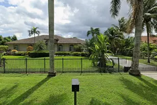15720 SW 252nd St, Homestead, FL 33031 - Photo 1