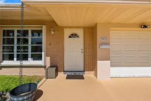5713 NW 68th Terrace, Tamarac, FL 33321 - Photo 5
