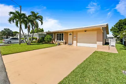 5713 NW 68th Ter, Tamarac, FL 33321 - Photo 3