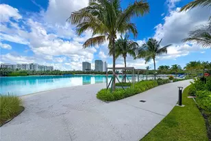 2411 Laguna Cir, North Miami, FL 33181 - Photo 23