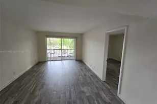 470 NW 20th St, Boca Raton, FL 33431 - Photo 5