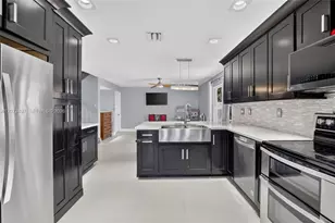 19156 NW 24th Ct, Pembroke Pines, FL 33029 - Photo 15