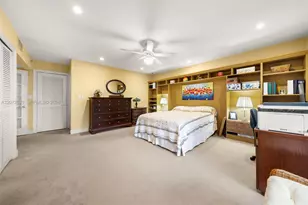 6815 Edgewater Dr, Coral Gables, FL 33133 - Photo 17