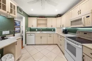 6815 Edgewater Dr, Coral Gables, FL 33133 - Photo 9