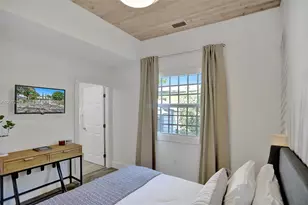 421 NE 70th St, Miami, FL 33138 - Photo 29