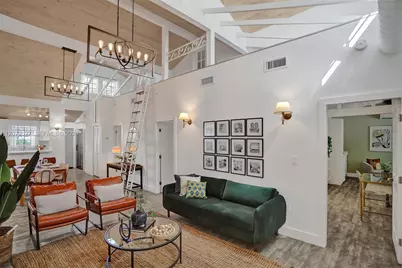 421 NE 70th St, Miami, FL 33138 - Photo 13