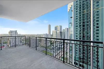 999 SW 1st Ave #1814, Miami, FL 33130 - Photo 3