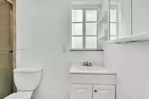 2001 NW 206th St, Miami Gardens, FL 33056 - Photo 23
