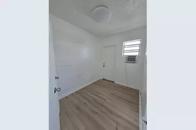 3740 W Hallandale Beach Blvd, Hollywood, FL 33023 - Photo 11