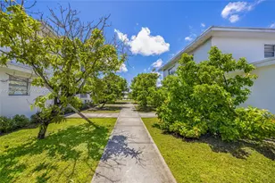 3740 W Hallandale Beach Blvd, Hollywood, FL 33023 - Photo 7