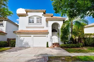 10853 NW 71st St, Doral, FL 33178 - Photo 1
