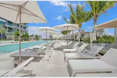 580 72nd #1713, Miami Beach, FL 33141 - Photo 17