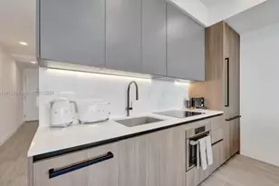 580 72nd, Miami Beach, FL 33141 - Photo 5