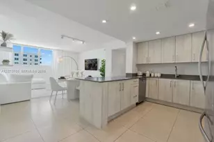 7525 E Treasure Dr, North Bay Village, FL 33141 - Photo 5