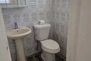 331 NW 195th Terrace, Miami Gardens, FL 33169 - Photo 21