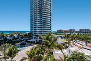 50 South Pointe Dr, Miami Beach, FL 33139 - Photo 37