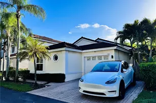 1480 Sweetbay Way, Hollywood, FL 33019 - Photo 1