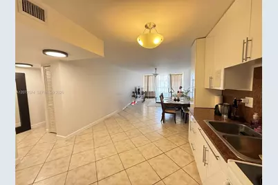 701 Three Islands Blvd #505, Hallandale Beach, FL 33009 - Photo 7