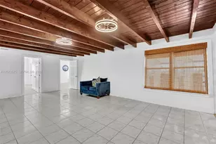 340 W 55th St, Hialeah, FL 33012 - Photo 25