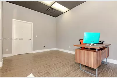 701 NE 125th St, North Miami, FL 33161 - Photo 5