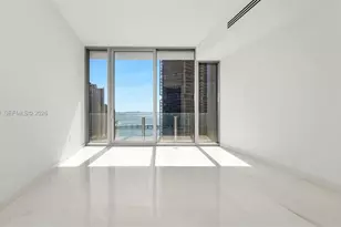 300 Biscayne Blvd Way, Miami, FL 33131 - Photo 7