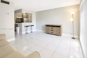 7155 Miami Lakes Dr, Miami Lakes, FL 33014 - Photo 9