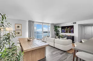 1200 Brickell Bay Dr, Miami, FL 33131 - Photo 11
