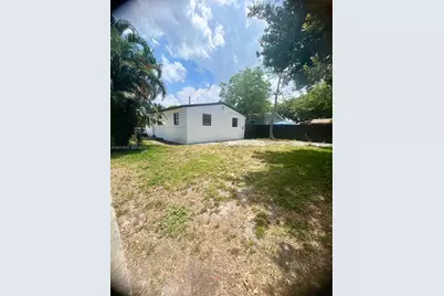 15350 NE 14th Ct, North Miami Beach, FL 33162 - Photo 17