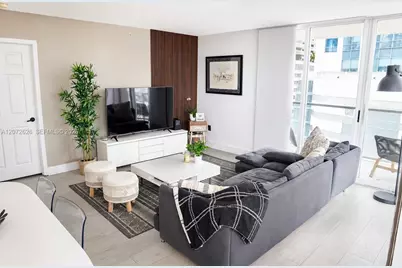 1155 Brickell Bay Dr #902, Miami, FL 33131 - Photo 1