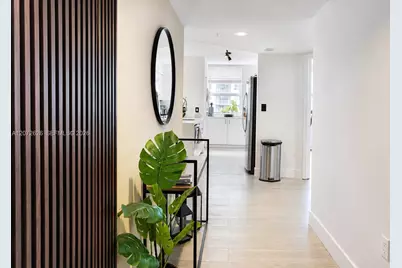 1155 Brickell Bay Dr #902, Miami, FL 33131 - Photo 5
