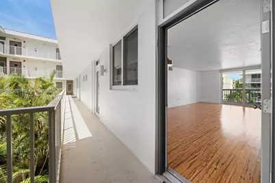 1670 Bay Rd #4B, Miami Beach, FL 33139 - Photo 3