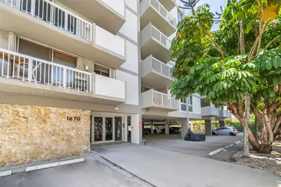 1670 Bay Rd #4B, Miami Beach, FL 33139 - Photo 1