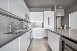 88 SW 7th St, Miami, FL 33130 - Photo 5