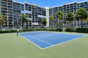 600 Parkview Dr, Hallandale Beach, FL 33009 - Photo 29