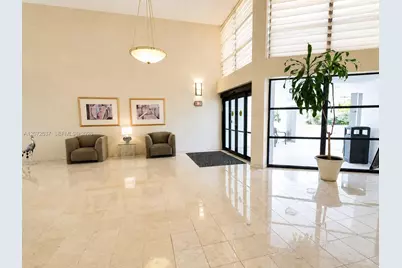 600 Parkview Dr #224, Hallandale Beach, FL 33009 - Photo 3