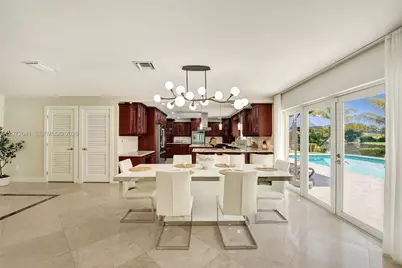 10880 SW 25th St, Davie, FL 33324 - Photo 17