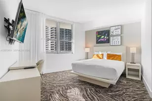 4111 S Ocean Dr, Hollywood, FL 33019 - Photo 25