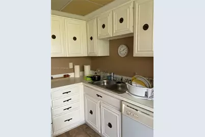 3050 Presidential Way #403, West Palm Beach, FL 33401 - Photo 13