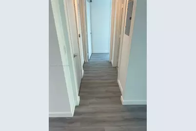 950 Brickell Bay Dr #801, Miami, FL 33131 - Photo 7