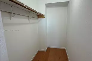 8145 NW 7th St, Miami, FL 33126 - Photo 9