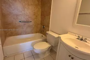 8145 NW 7th St, Miami, FL 33126 - Photo 11