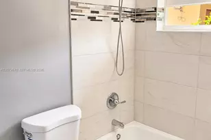 537 SW 2nd Pl, Pompano Beach, FL 33060 - Photo 3