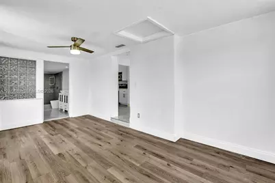 18381 NE 21st Pl, North Miami Beach, FL 33179 - Photo 21